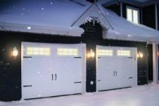 How To Open A Garage Door That’s Frozen Shut